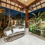 Putri Salju Villa By Evdekimi - Scenic Terrace In The Artistic Heart Of Ubud - Long Stay Extras